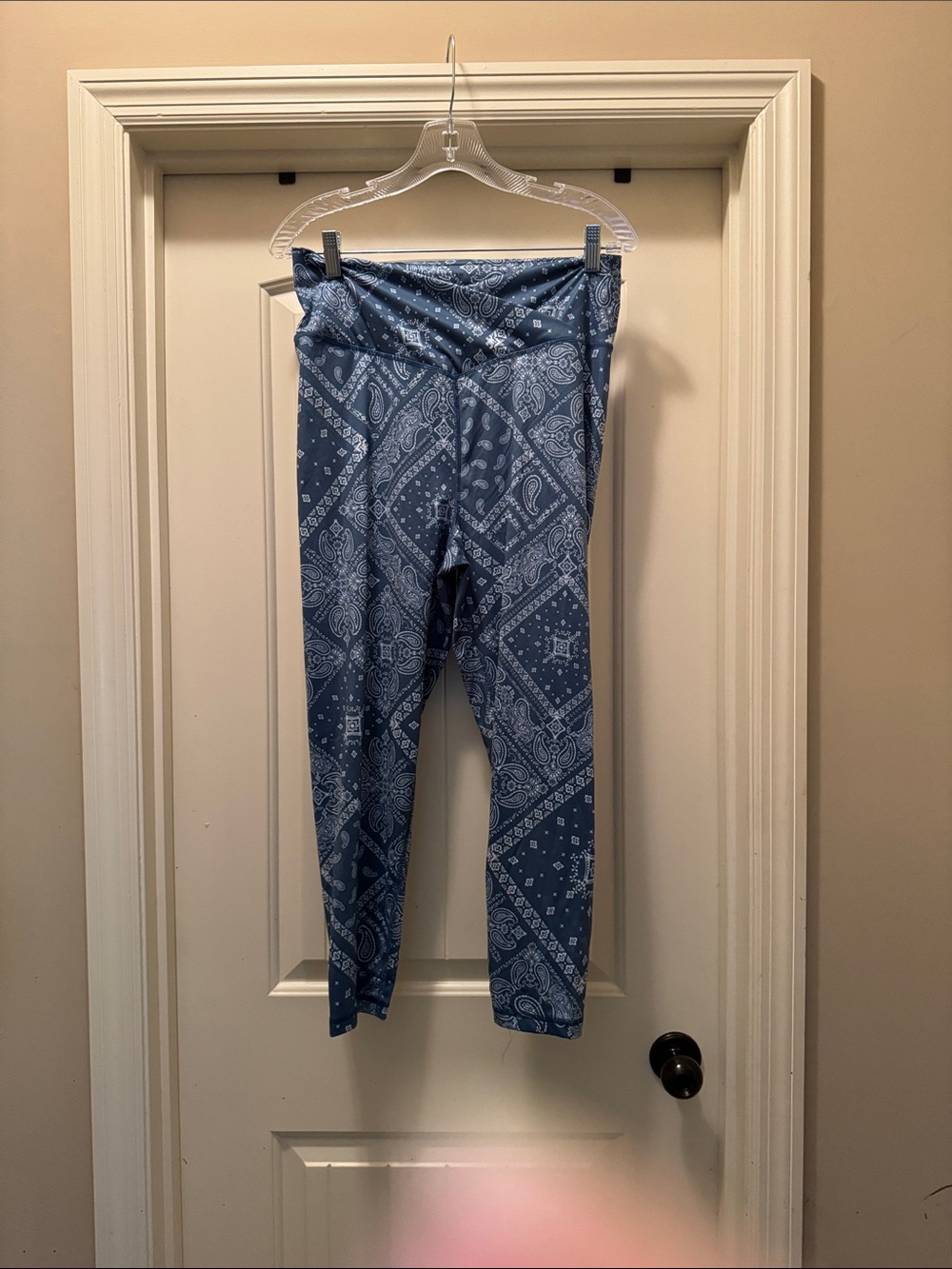 American Eagle Outfitters Blue Bandana Print Leggings